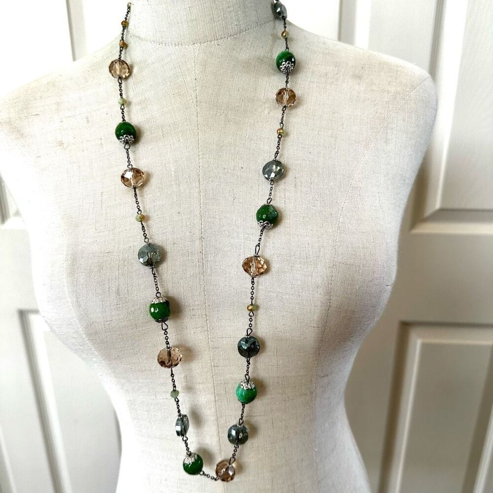 Green glass beaded long necklace